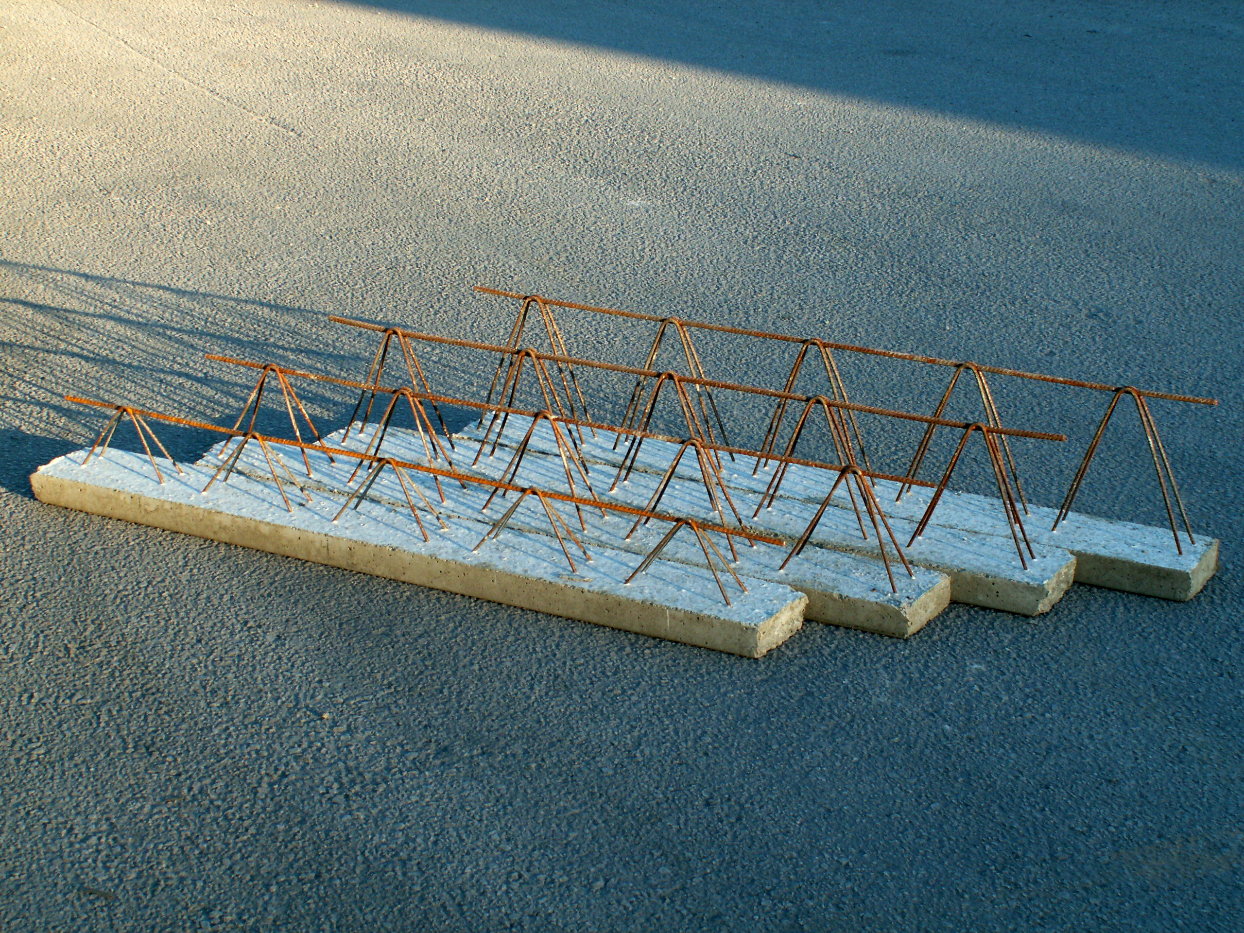 220 - Vigueta Semirresistente Armada