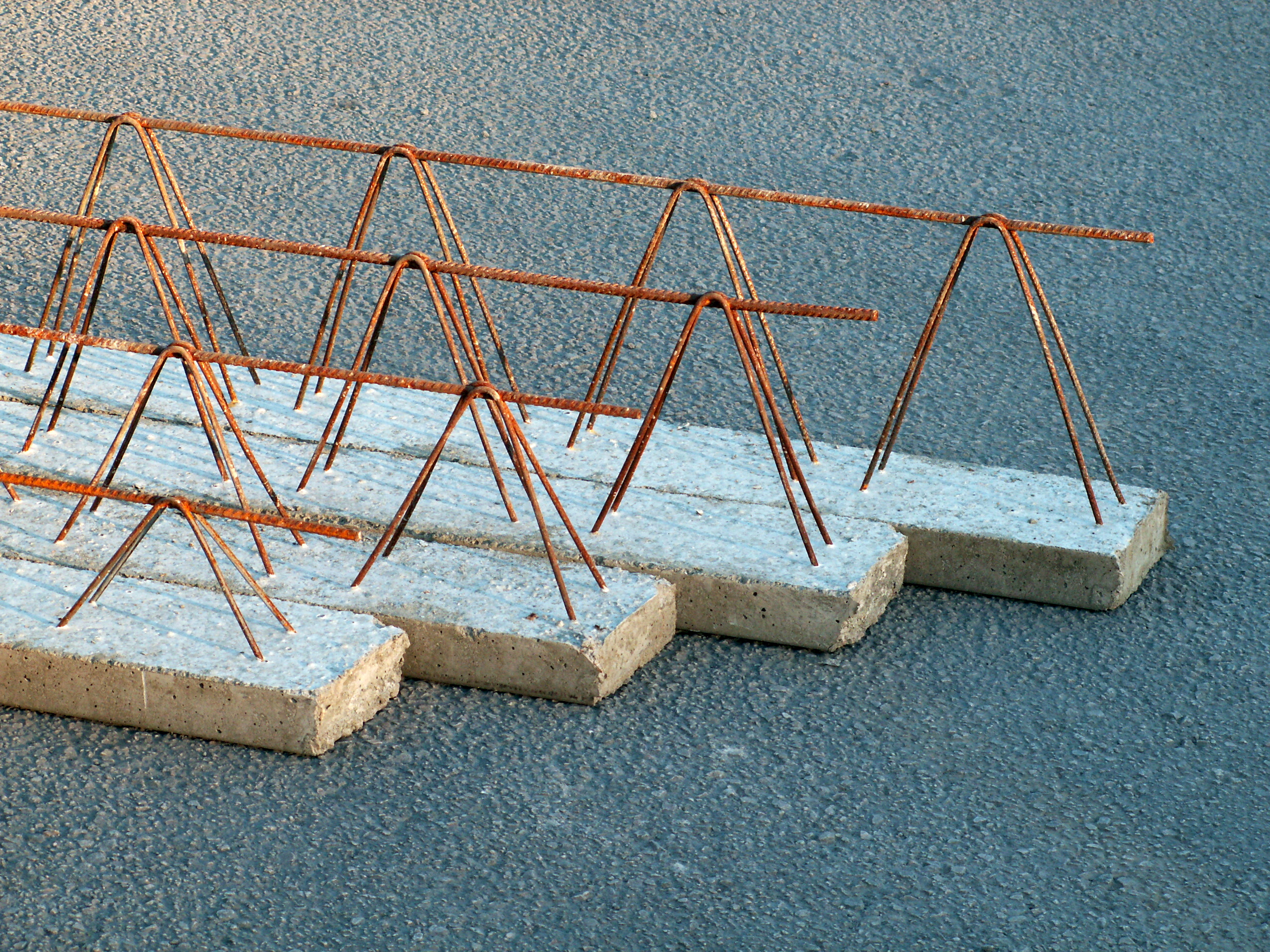 2200 - Vigueta Semirresistente Armada Canto 20 cm.